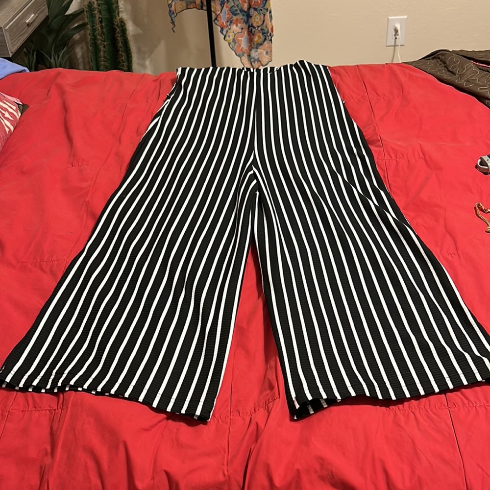 Jumpsuit - Picture 4 of 6